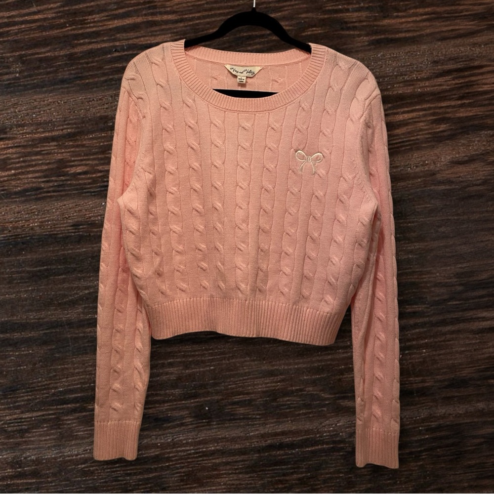 NWT Women’s Vine and Valley Cropped Sweater